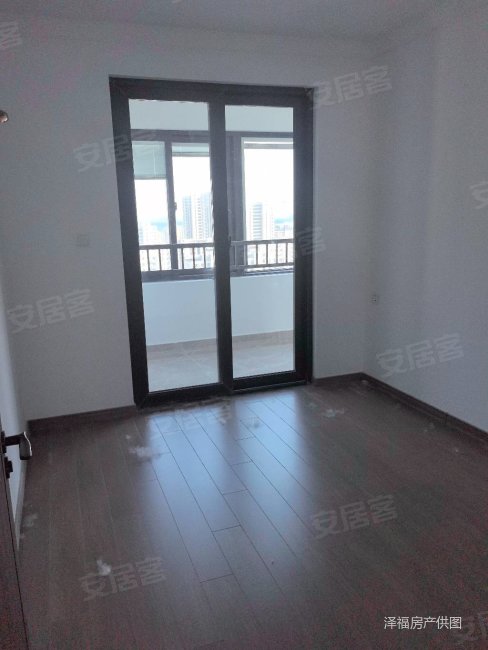 徐州东区,和平公馆准现房,双阳台精装修,总价低