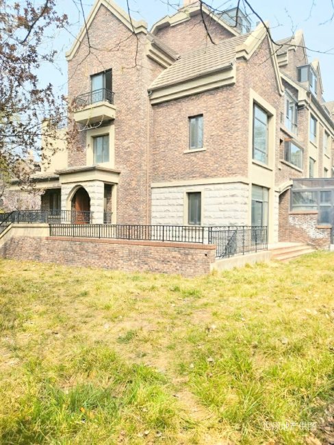 西西安小镇假联排别墅边户水系中心位置花园200平有钥匙