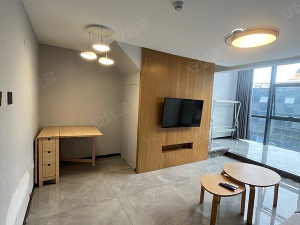 深圳龙岗横岗南岭村南岭村黄金豪庭人人购物广场拎包入住复式一房一厅