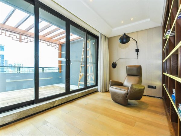 绿城黄浦湾.顶楼复式带露台.看房需提前预约.不接受临时约.