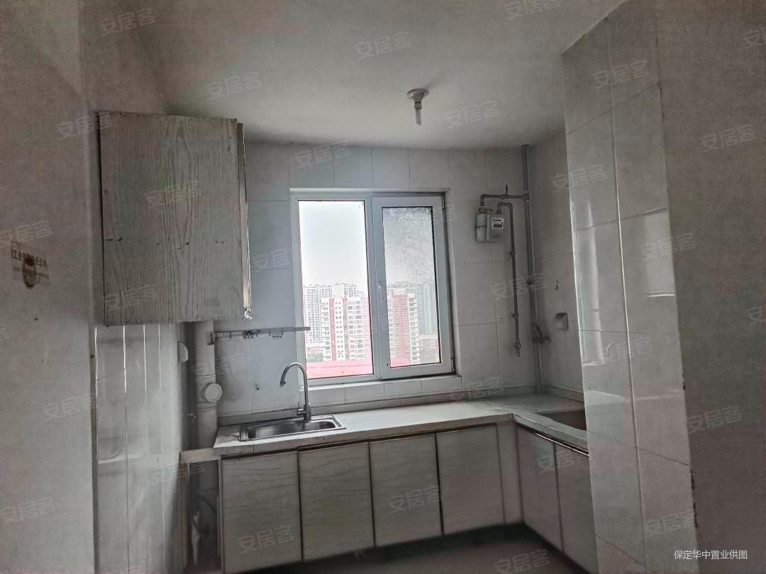 府河家园3室2厅2卫112㎡南北72万