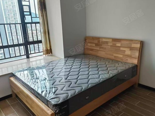 佛山顺德龙江保利上城龙江保利上城大3房2卫出租 重新翻新 家私家电齐全 采光好出租房源真实图片