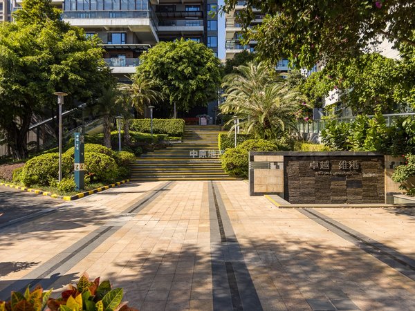 深圳南山后海卓越维港北区维港北区干净整洁,装修温馨,帅哥美女的不二