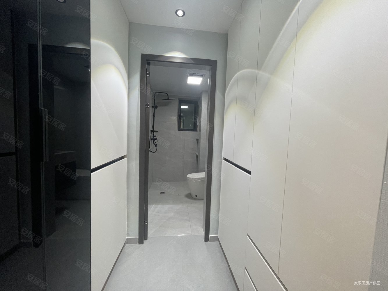 丝路花园二期3室2厅2卫140㎡南北79.8万