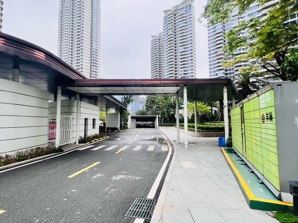珠海横琴横琴口岸横琴华发广场横琴口岸 花园小区 三房两卫 全屋高档