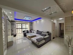 阜阳临泉光明南路南师范旁!!精装三室!金阳国际小区!随时看房!拎包即住出租房源真实图片