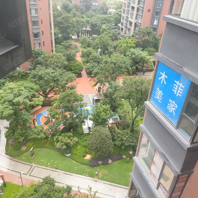 邹迪 2021-07-11   :  :07 润城5区,五福临,小区共18幢房,88平米到228