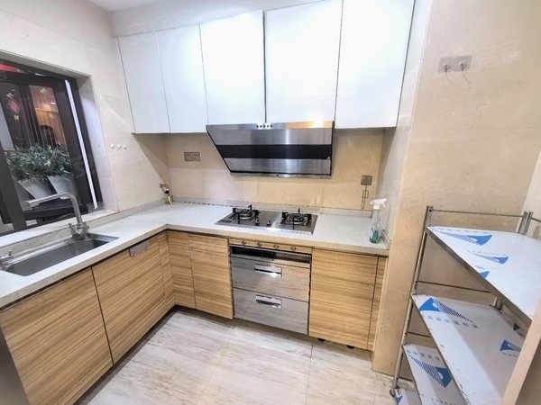 【多图】华晖云门,大学城租房,5号线塘朗地铁口,精装大3房,南向高楼层