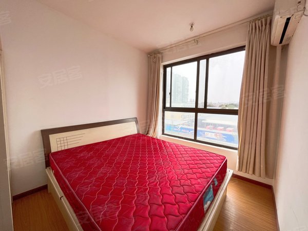 简阳雄飞生活广场地铁口 精装套二 可押一付三  拎包入住 有空调 随时