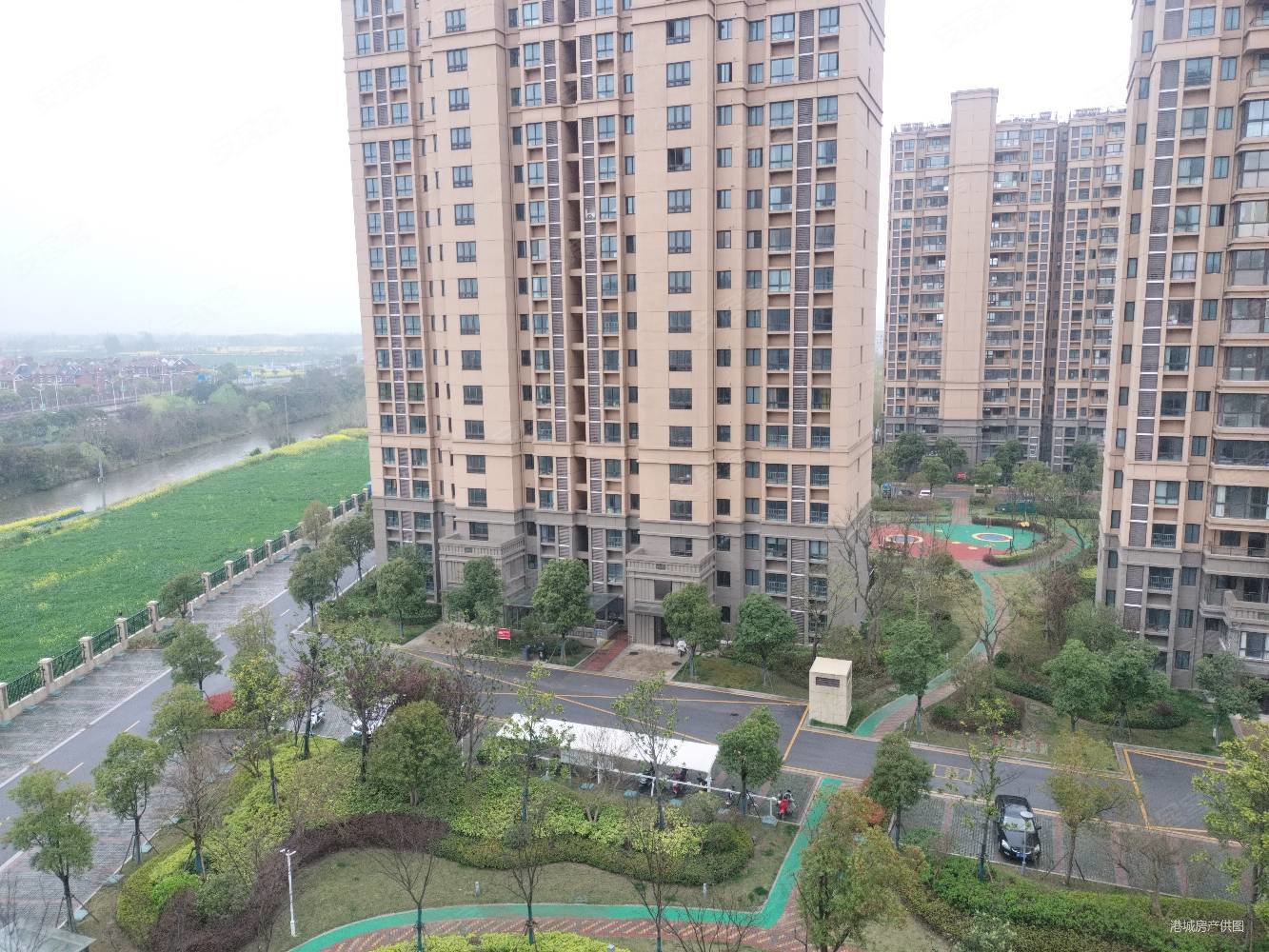 急售,小区楼间距大,户型方正,南北通透,房东诚心出售,书香苑二手房