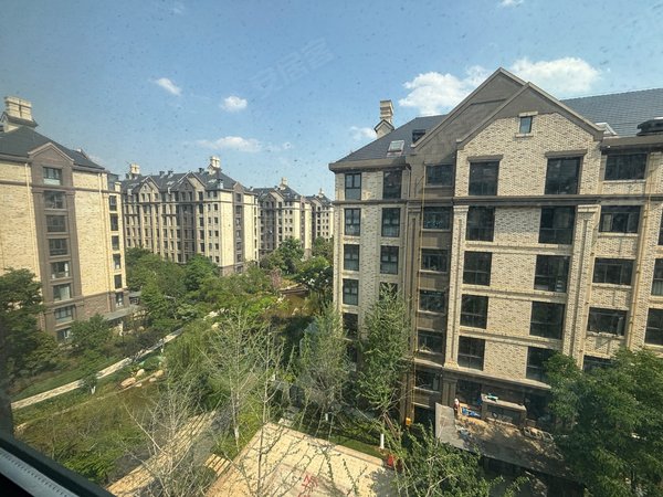 昆明官渡新亚洲体育城俊发滇池one9组团伯克郡滇池边生态半岛滇池俊府