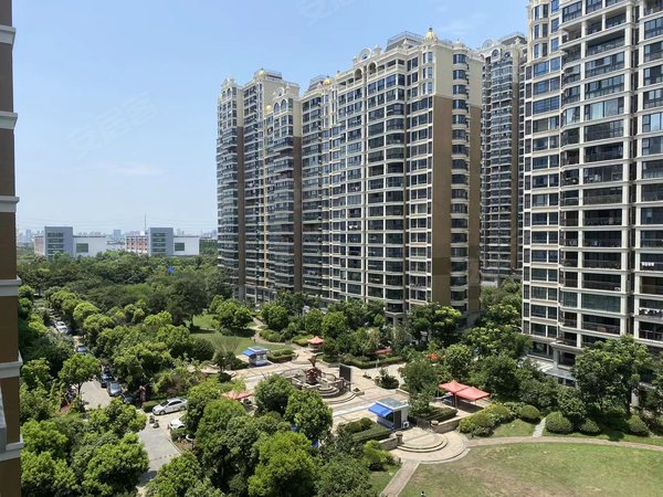 昆山玉山城东珠江御景花园珠江御景花园 2室2厅1卫 2500元月 96平