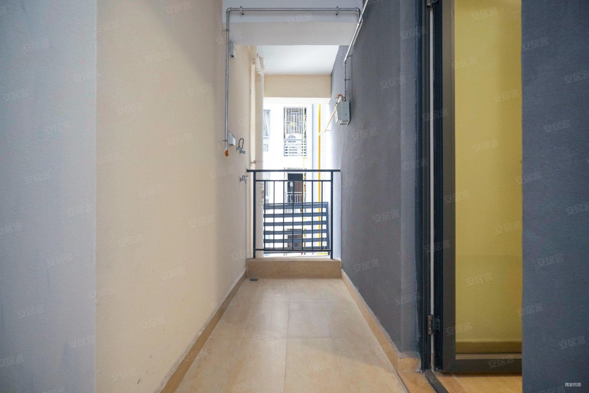 佳兆业城市广场(三期)3室1厅2卫89㎡南450万