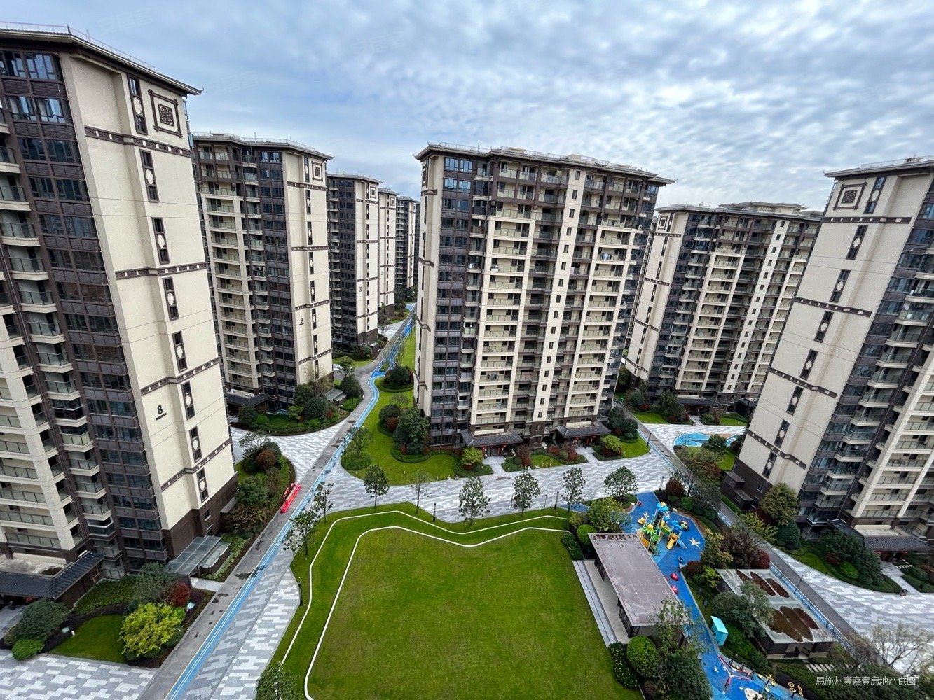 广银海棠湾3室2厅2卫127㎡南北68万