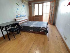 北京丰台马家堡亲情价 4号线马家堡地铁站 朝南主卧阳台 三家合住 随时入住出租房源真实图片