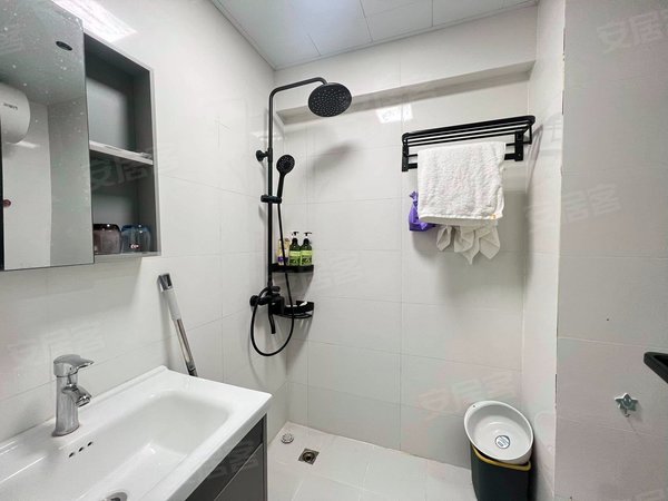 旭辉广场近地铁三号线川音大学旁人民医院政务中心短租月付