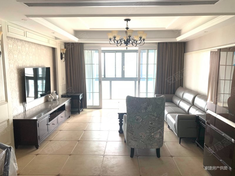 急售荣域花园11953平3室2厅2卫精装修价格可谈