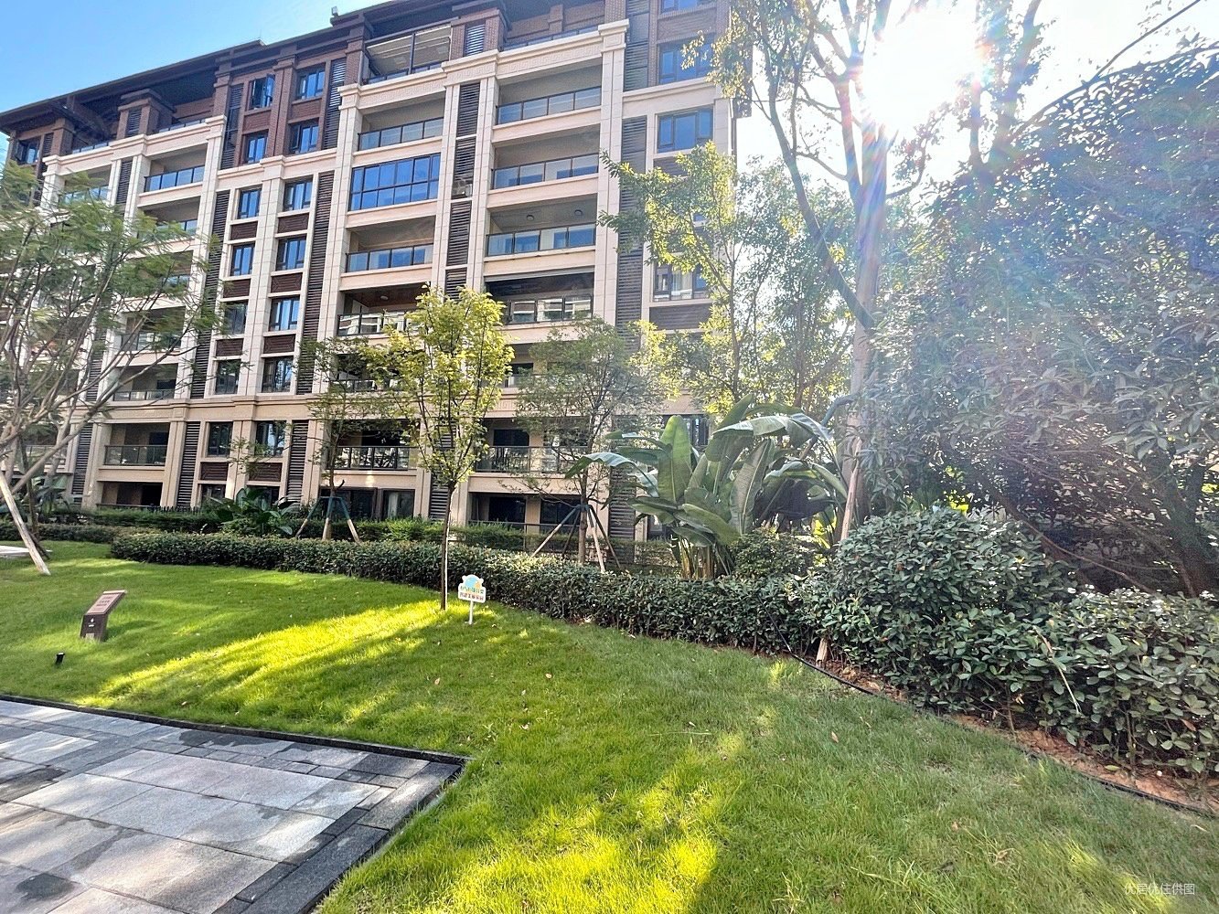 金科博翠园a区4室2厅2卫126㎡南168万