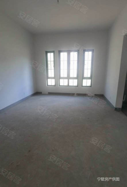 老山脚下山河水花园独栋别墅430平690万花园占地500多