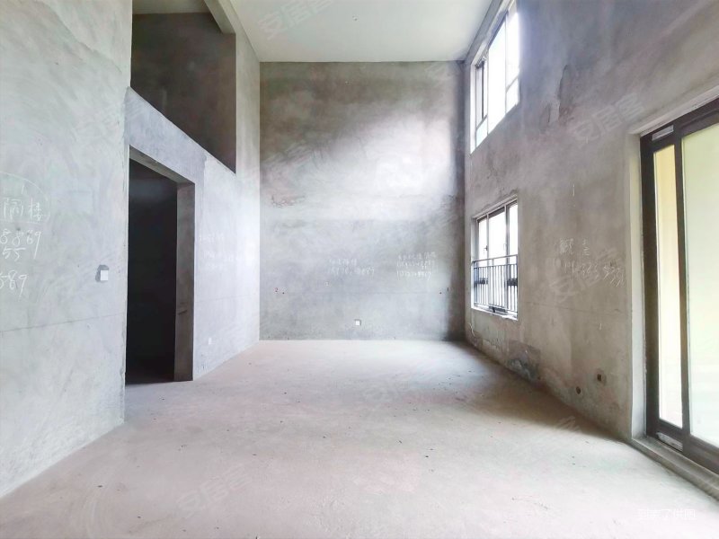 重庆房产网>重庆二手房>南岸二手房>茶园新区二手房>中国铁建万国城68