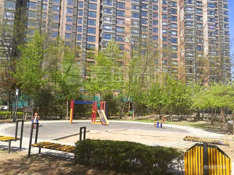 合生国际花园(东区)1室1厅1卫61.09㎡西638万