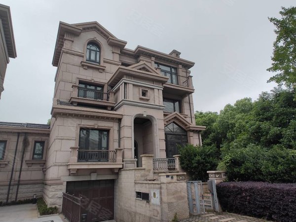 苏州高新区马涧龙池山庄五百平 独栋别墅 纯毛坯 适合做工作室 花园有