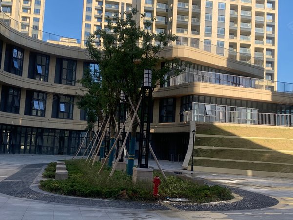 宁波北仑大榭碧海蓝湾碧海蓝湾 电梯 三室二卫 有钥匙 小区中庭 海景