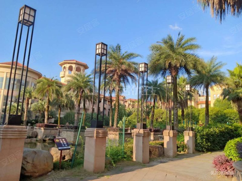 香江水岸新城电梯叠加别墅带字母车位出售