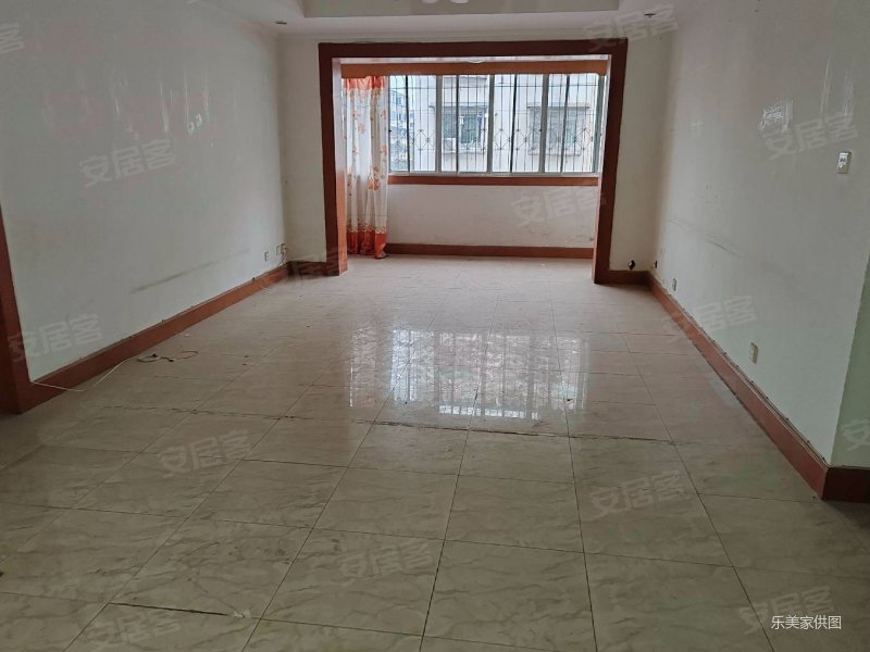 十陵小区套三双卫出售位于成渝立交外侧