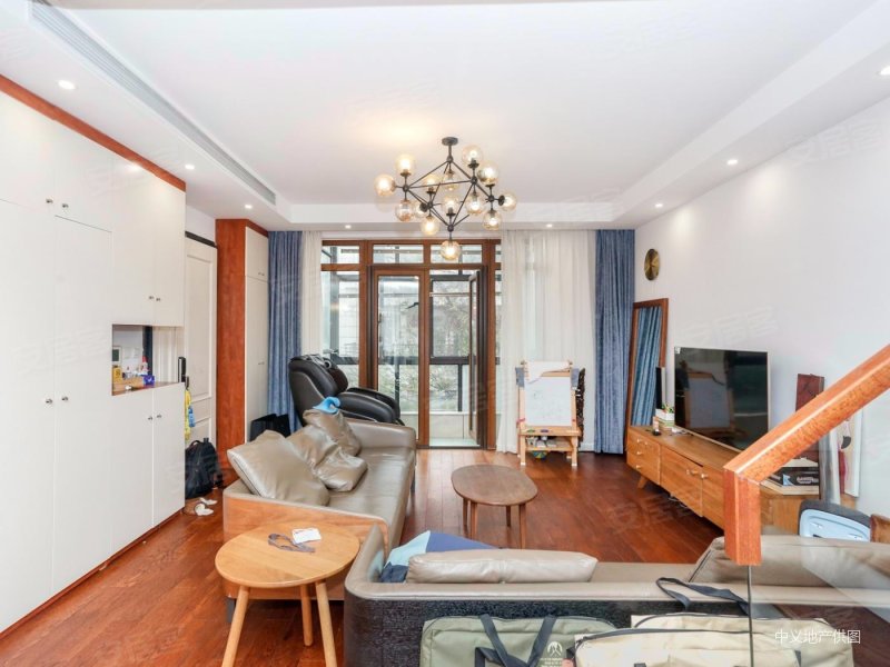 看房方便,复地香栀花园二手房,1550万,3室3厅,2卫,200平米-上海安居客