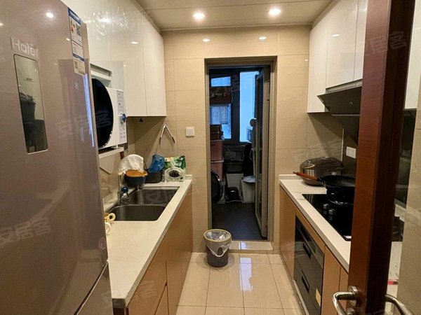 柳州柳南柳南柳南万达华城柳南万达华城小区楼下就是金街步行街 近