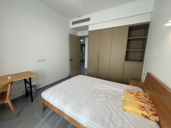 金华永康永康市区阳光城檀悦都市外滩 四室两厅两卫 南北通透 空间宽敞 包物业带车位出租房源真实图片