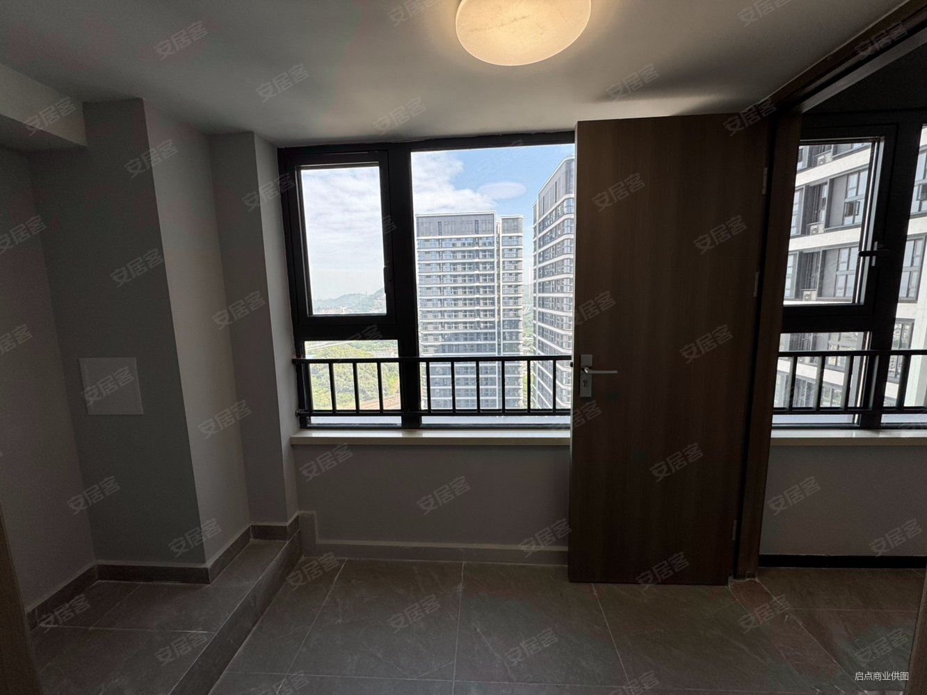 保利时区(商住楼)3室2厅2卫80㎡东南80万