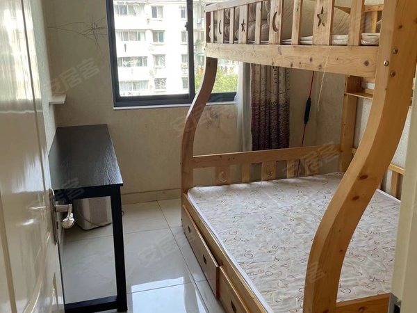 绍兴越城市区环内稽山公寓稽山公寓4楼2室精装修2200一月,小区停车