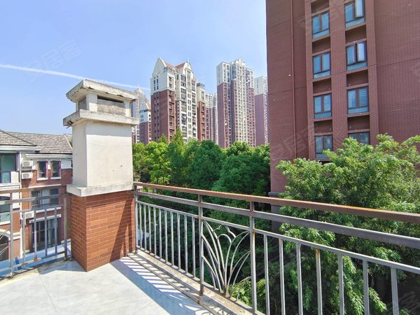 苏州工业园湖东海悦花园一区(别墅)中海一区别墅公寓 独厨独卫独阳台