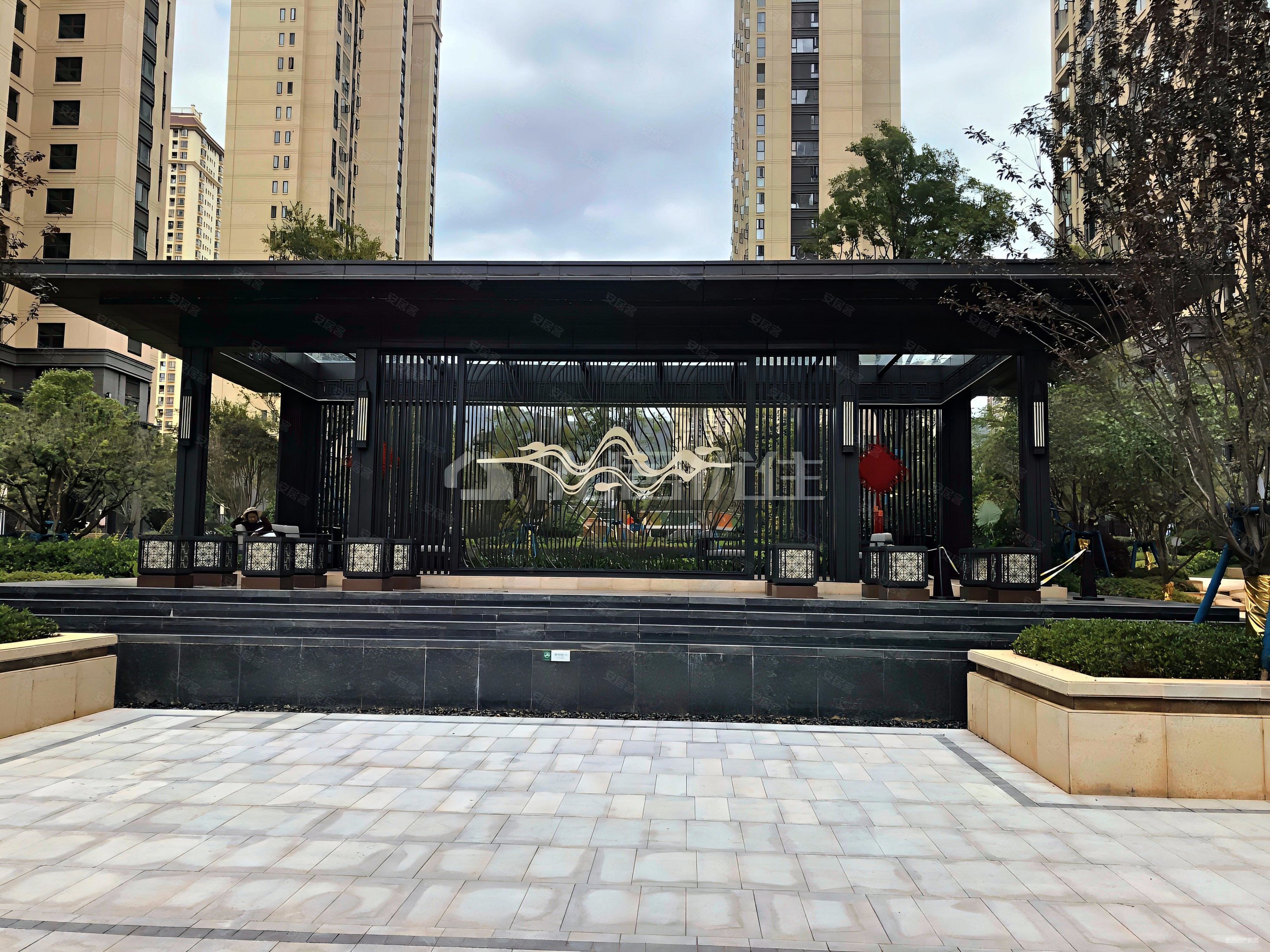 新希望白麓城2期