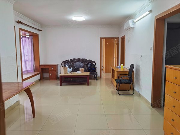 深圳福田华强南彩云居福盛大厦彩云居,三房出租,钥匙在手,随时看房