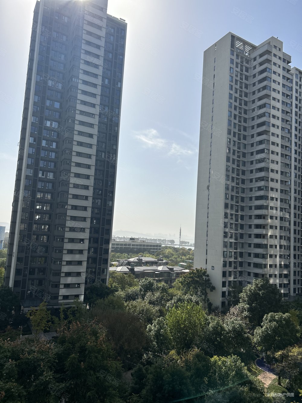 纯水岸东湖三期