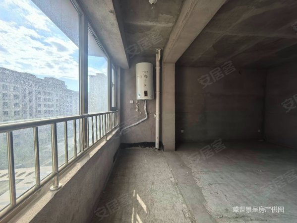 天山熙湖二期紧邻福泽地铁口方正四室好楼层房东诚心出售配套齐全