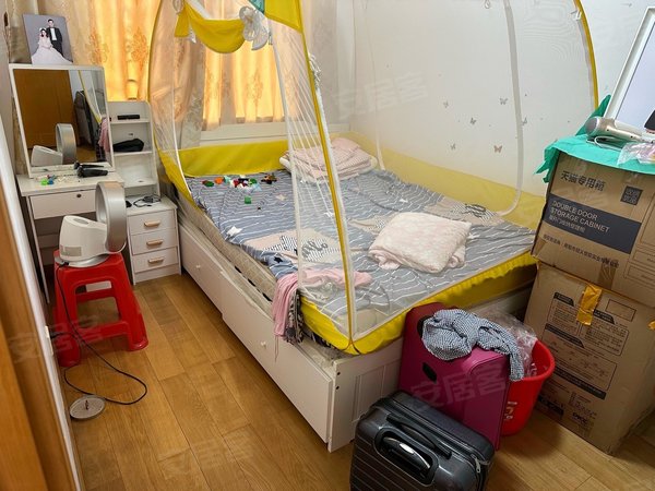 福永租房,福永益田假日广场楼上 精装三房出租 高楼层朝万福广场,宝安