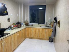 林芝巴宜民俗步行街林芝嘉园。一室一厅一厨一卫出租 1600月出租房源真实图片