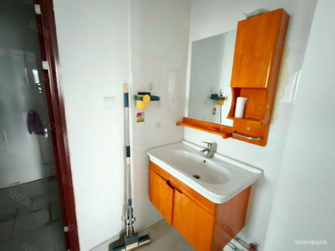 府河家园3室2厅2卫112㎡南北72万