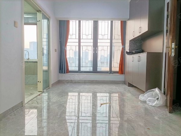 深圳南山科技园纯海岸雅居新出3房,看深圳湾全景,全新配置出租房源