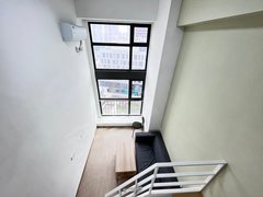 上海青浦赵巷地铁0距离 首月减免800 汇金路 宝龙公寓一室一厅17号线出租房源真实图片