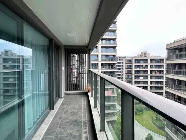 杭州上城笕桥金隅森临澜府森临澜府洋房户型大横厅客厅带阳台全屋高端