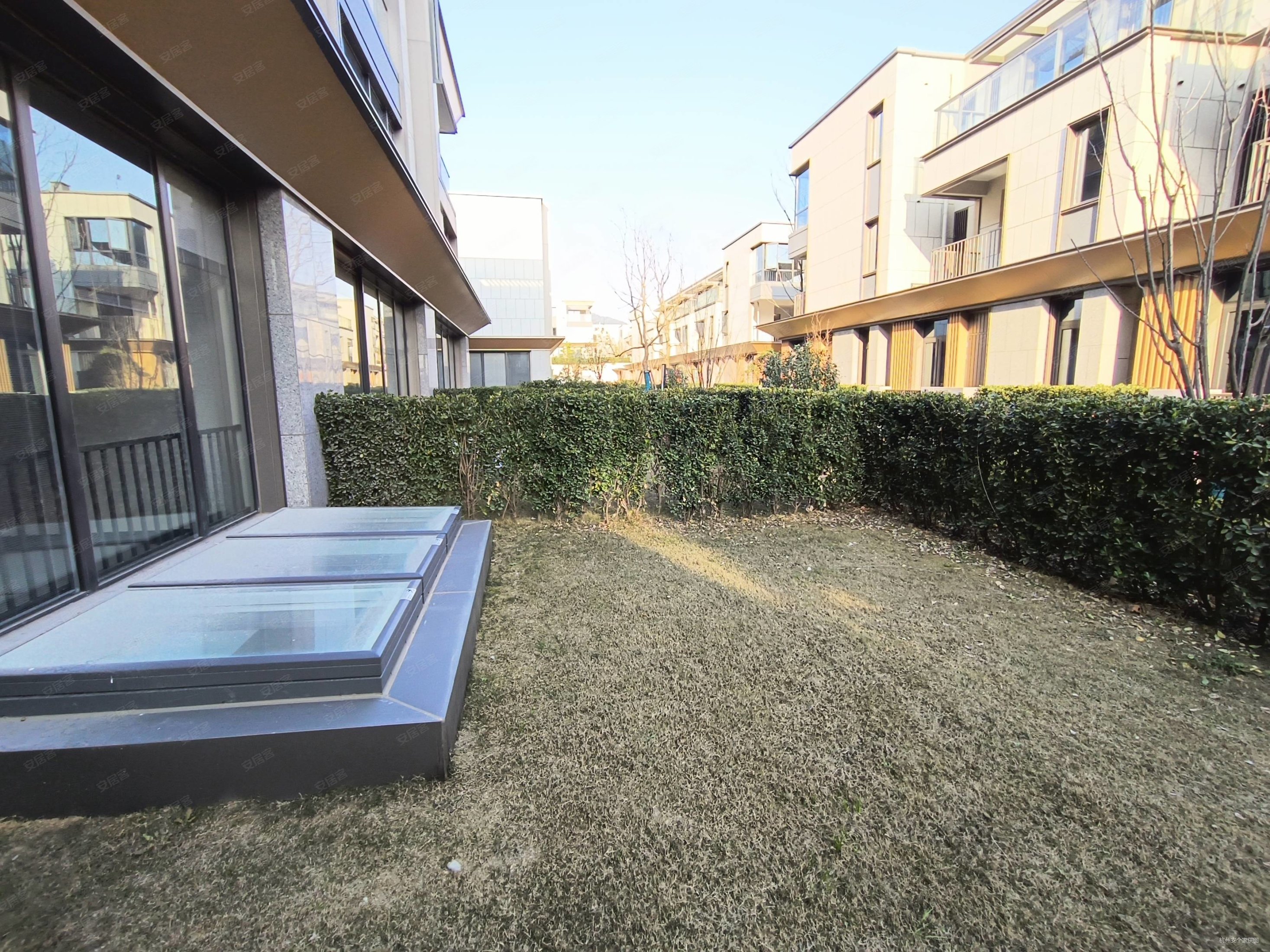 总价低万科物业低密度山体联排双层地下室