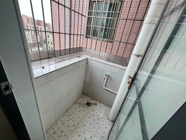 深圳光明公明合水口村合水口地铁口精装  电梯一房全屋无遮挡 近中粮