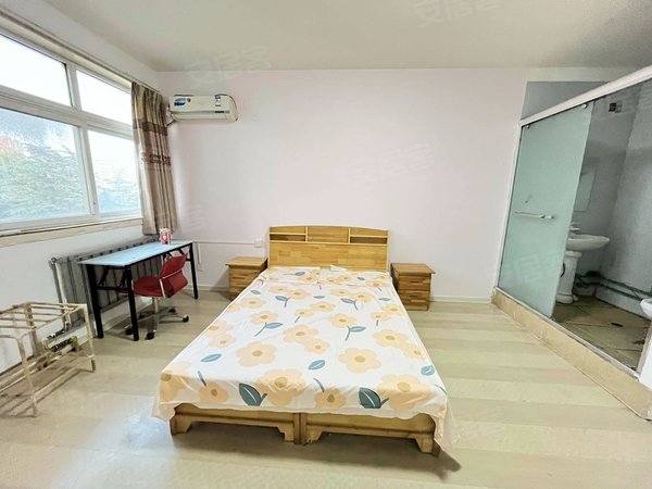 一室一卫东大街地铁口裕鸿国际郑州市第一人民医院向阳广场西大街