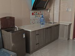 济宁汶上城区一中对面公寓，复试中央空调，冰箱洗衣机热水器，沙发茶几衣橱出租房源真实图片
