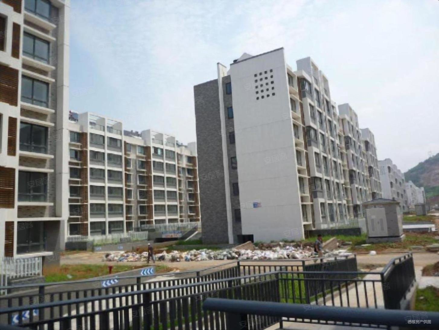 南大和园小区新超低密度近地铁高楼层采光充足